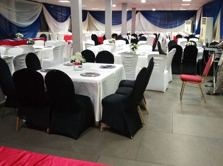 Bolingo Hotel Towers