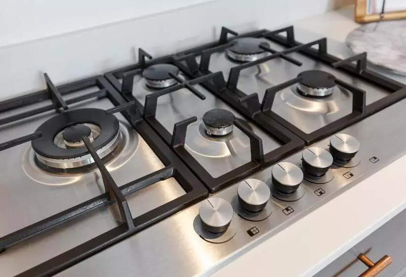 Dollar Apartments At 41