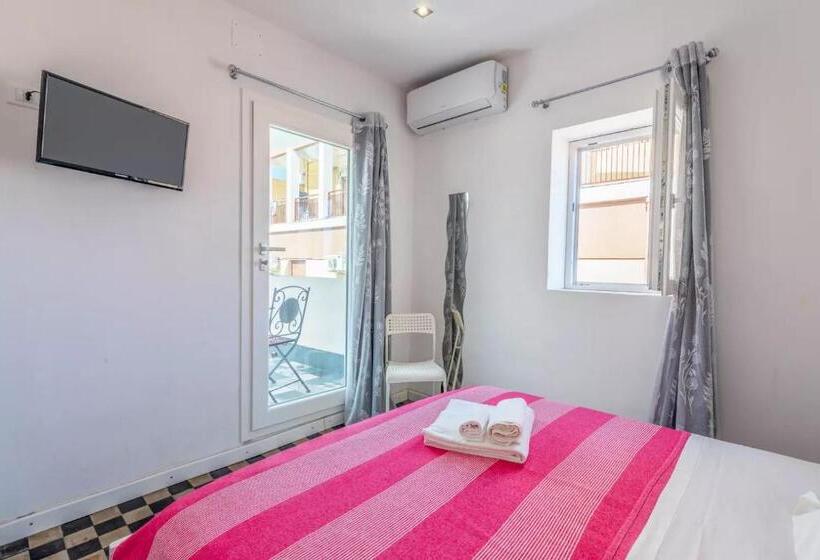 فندق فئة نجمة واحدة A'storia