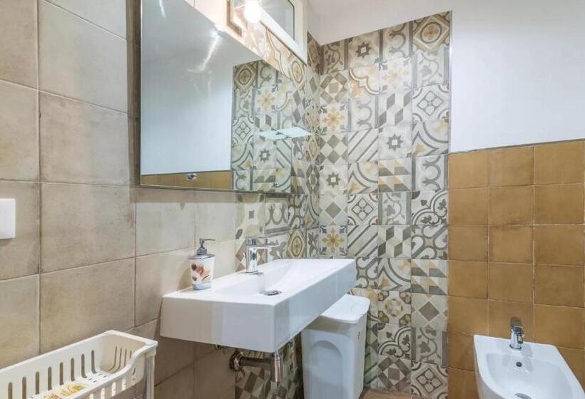 فندق فئة نجمة واحدة A'storia