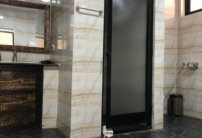 مسافرخانه Lalibela Lodge