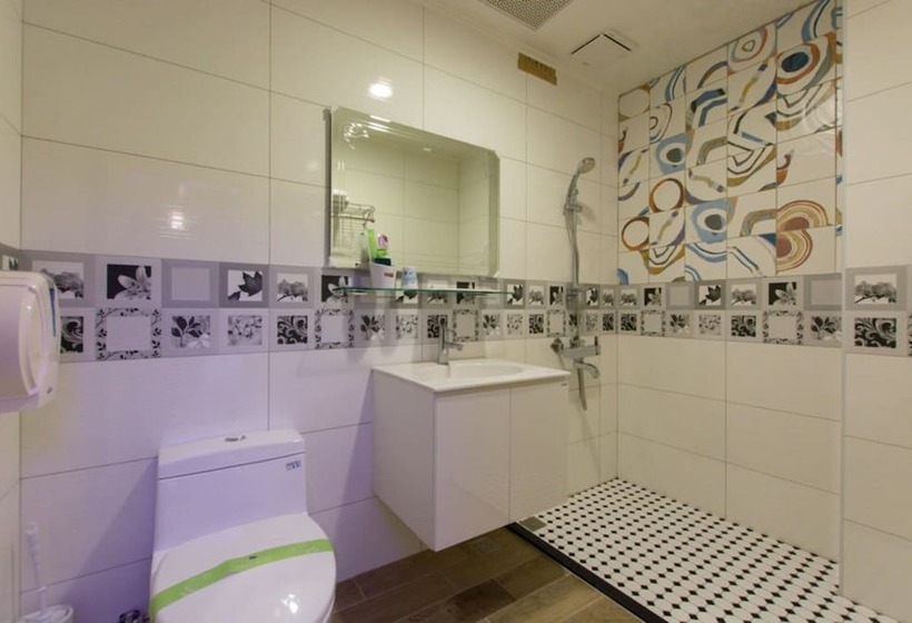 مسافرخانه Star River