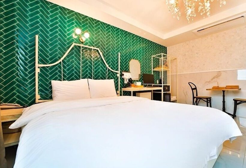 Hotel February Tongyeong Jukrim