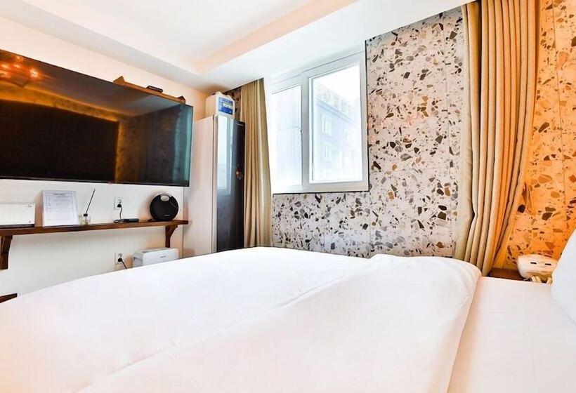 Hotel February Tongyeong Jukrim