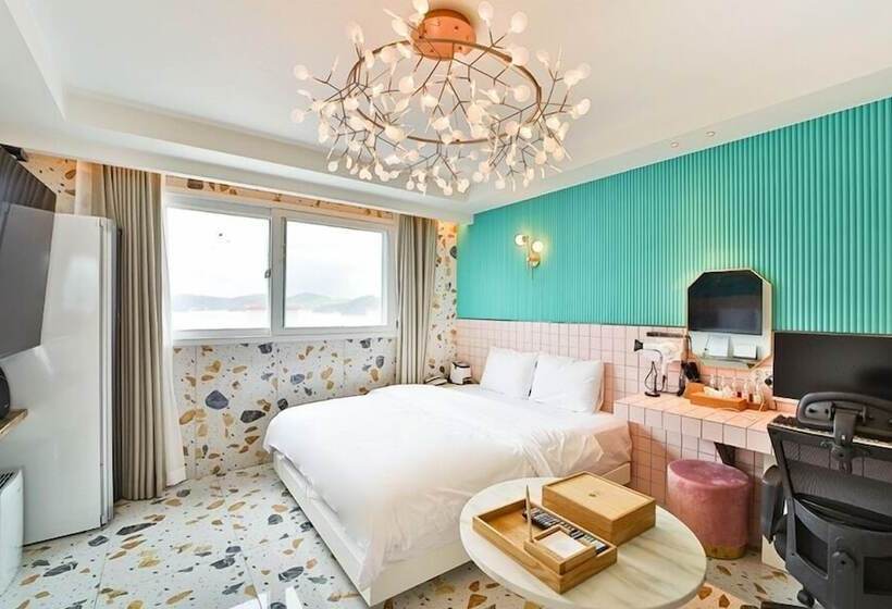 Hotel February Tongyeong Jukrim