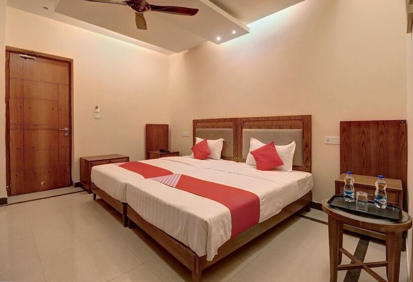 Hotel Genx By Oyo Rooms