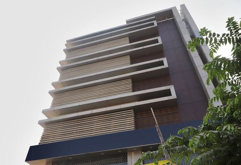 Hotel Genx By Oyo Rooms