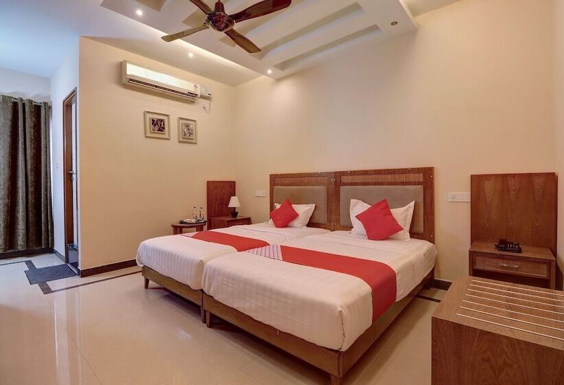 Hotel Genx By Oyo Rooms