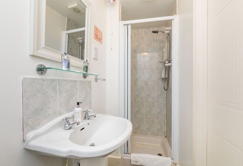 בית מלון כפרי Morleys Rooms Located In The Heart Of Hurstpierpoint By Huluki Sussex Stays