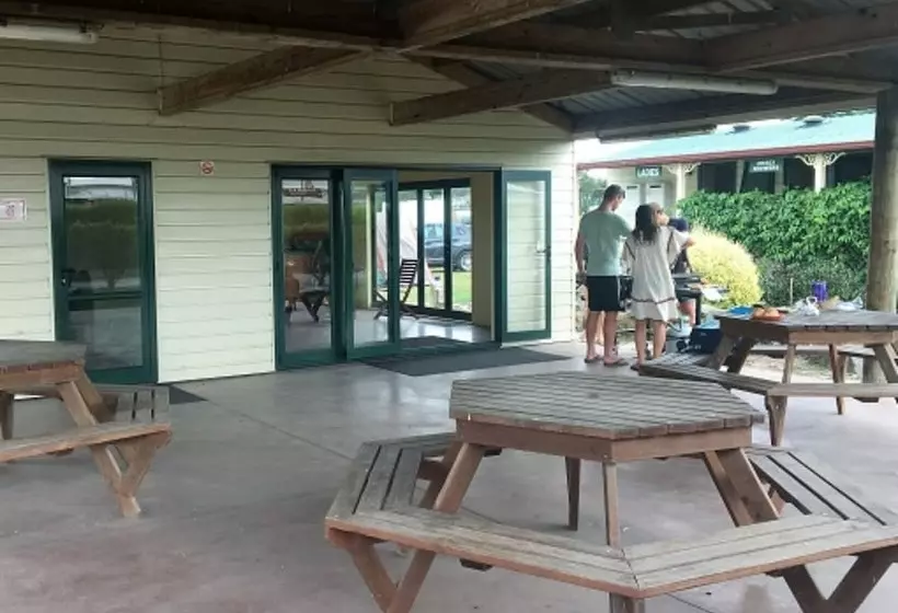 Hotelli Otorohanga Kiwi Holiday Park