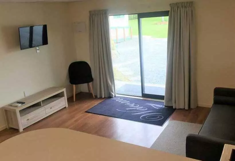 Hotelli Otorohanga Kiwi Holiday Park