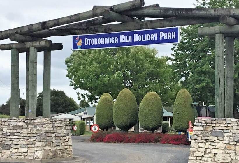 Отель Otorohanga Kiwi Holiday Park
