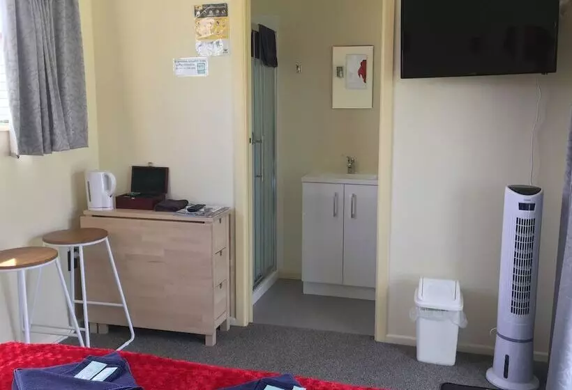 Hotelli Otorohanga Kiwi Holiday Park