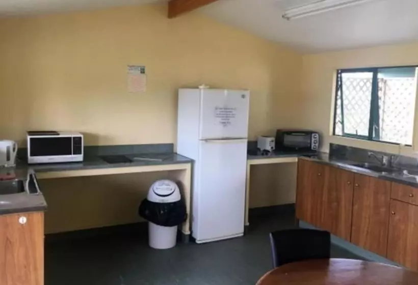 Hotelli Otorohanga Kiwi Holiday Park