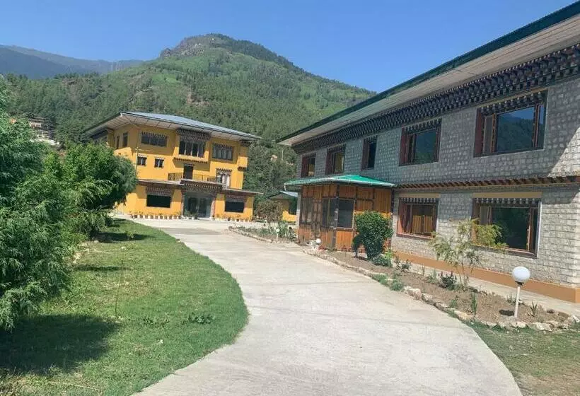هتل Taktshang Paradise