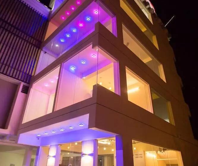 هتل Vee Suites Bangalore