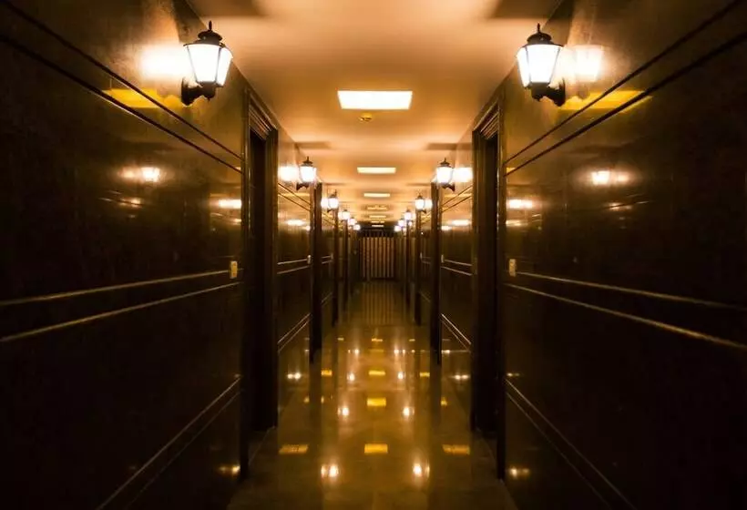 هتل Vee Suites Bangalore