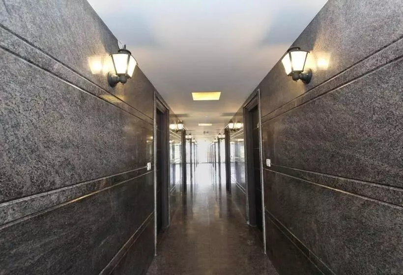 هتل Vee Suites Bangalore