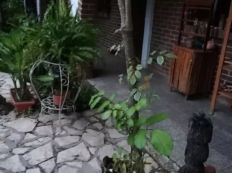 هتل Villa Los Arcos