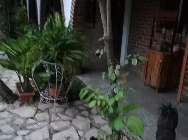 هتل Villa Los Arcos