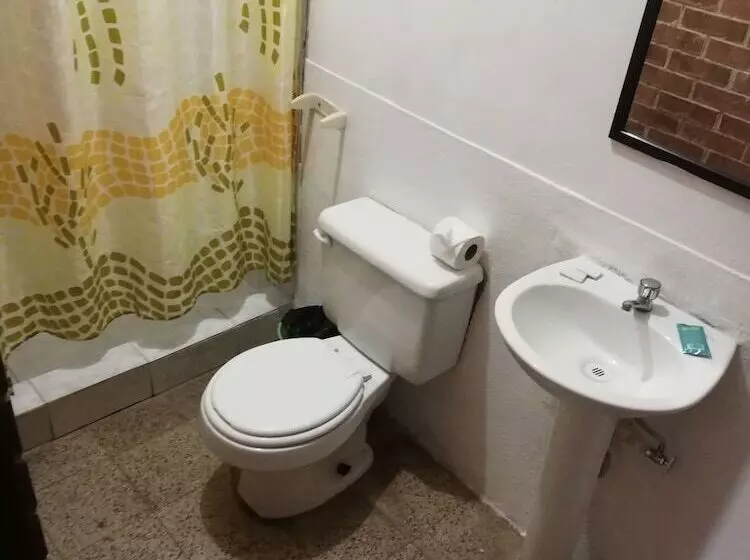 هتل Villa Los Arcos