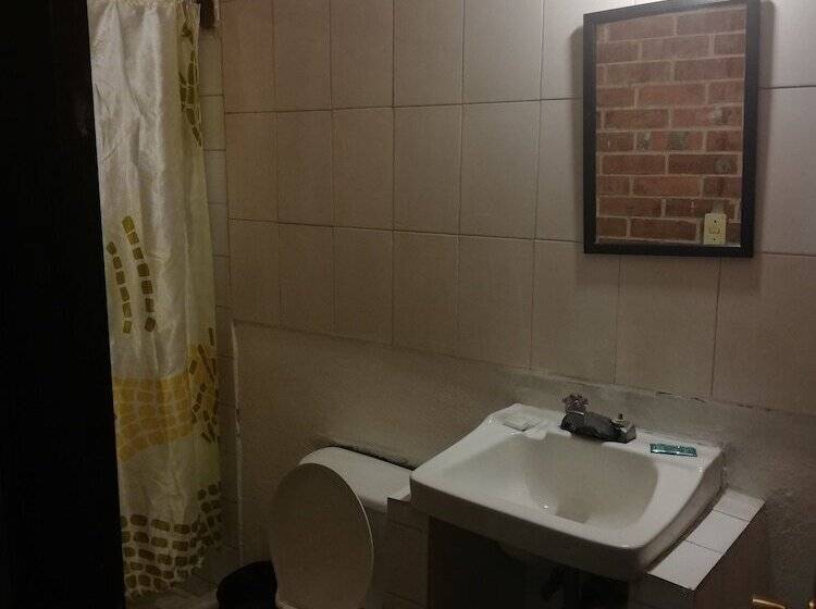 هتل Villa Los Arcos