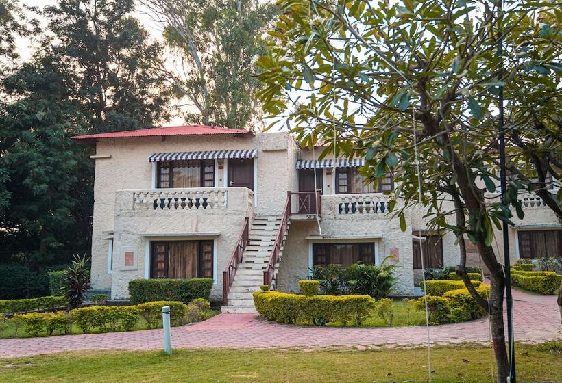 Manu Maharani Resorts