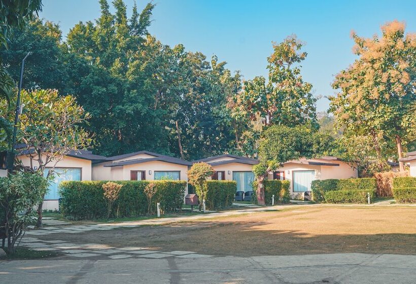 Manu Maharani Resorts