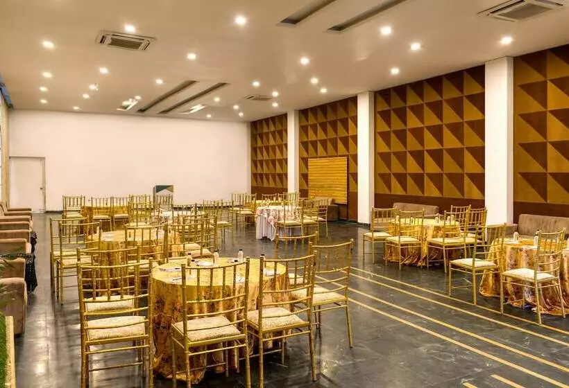 Manu Maharani Resorts