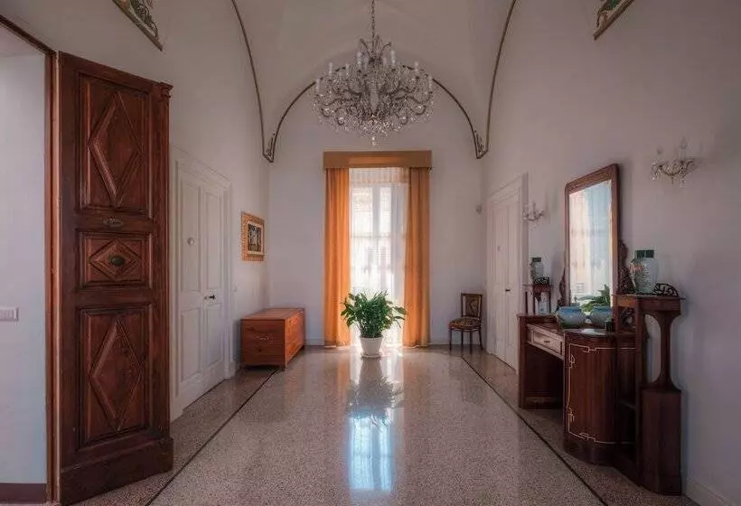 پانسیون Relais Palazzo Vaglio