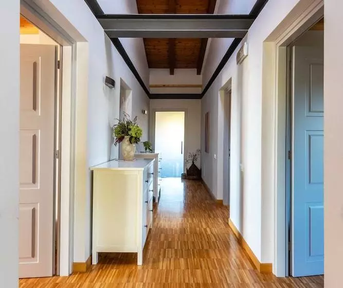 Aamiaismajoitus (B&B) Agriturismo Paraschos