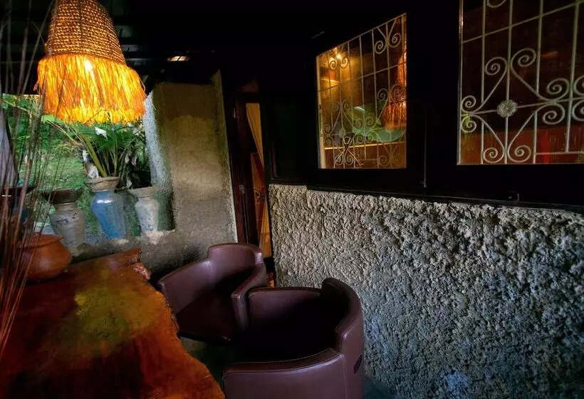 Aamiaismajoitus (B&B) Umah Tis Sebatu