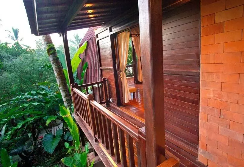 Aamiaismajoitus (B&B) Umah Tis Sebatu