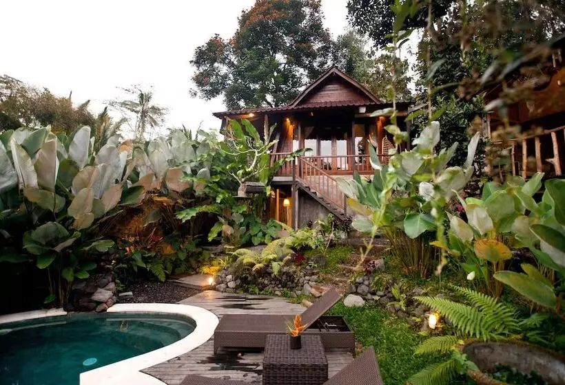 Aamiaismajoitus (B&B) Umah Tis Sebatu