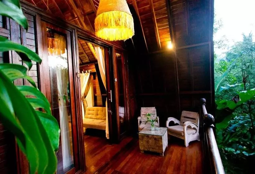 Aamiaismajoitus (B&B) Umah Tis Sebatu