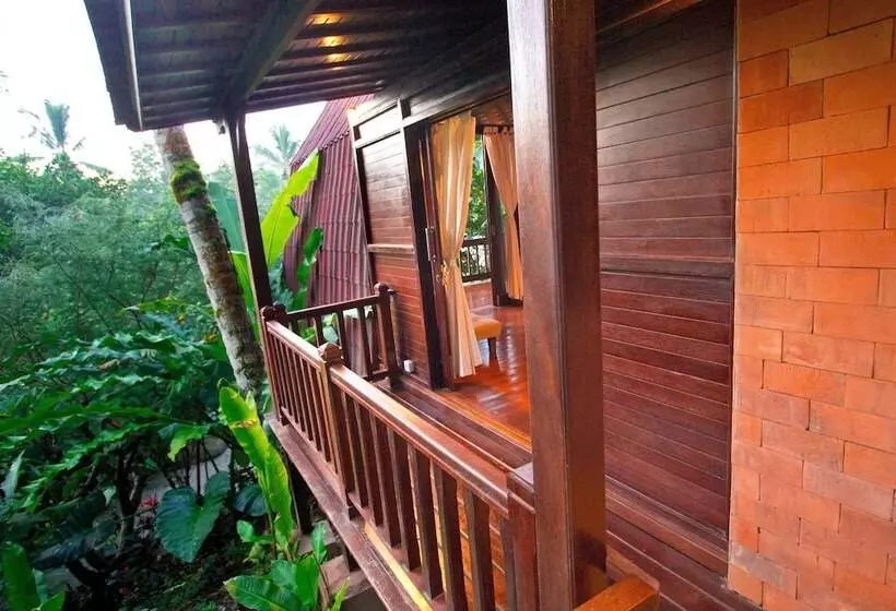 Aamiaismajoitus (B&B) Umah Tis Sebatu