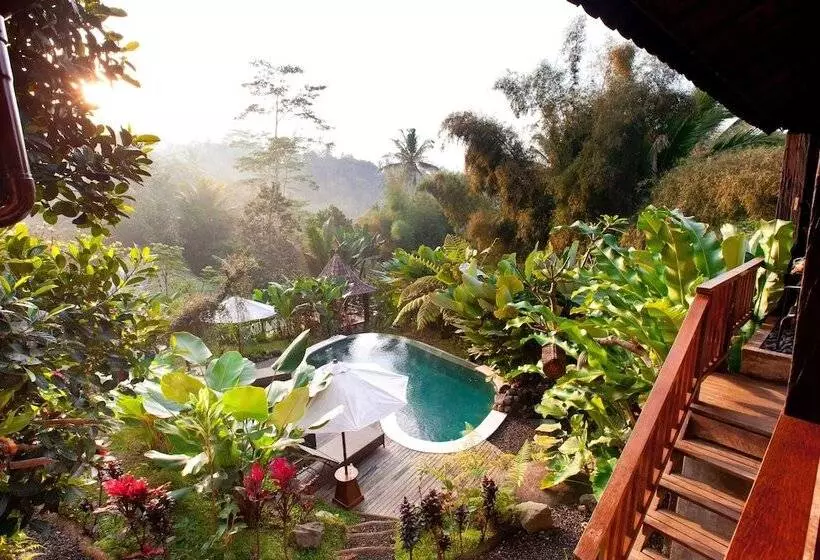 Aamiaismajoitus (B&B) Umah Tis Sebatu