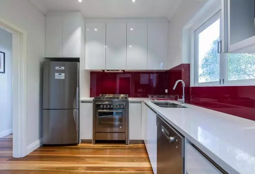 Cottesloe Beach Deluxe Apartment   Executive Escapes