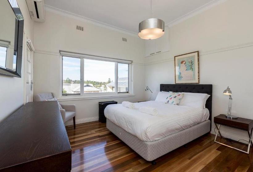 Cottesloe Beach Deluxe Apartment Executive Escapes