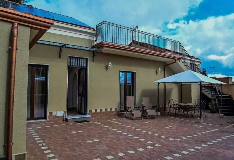 簡易ホテル Etna Dimora Dei Saponari