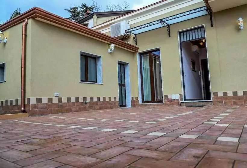 簡易ホテル Etna Dimora Dei Saponari