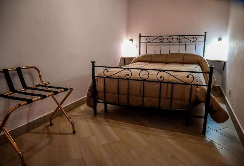 مسافرخانه Etna Dimora Dei Saponari