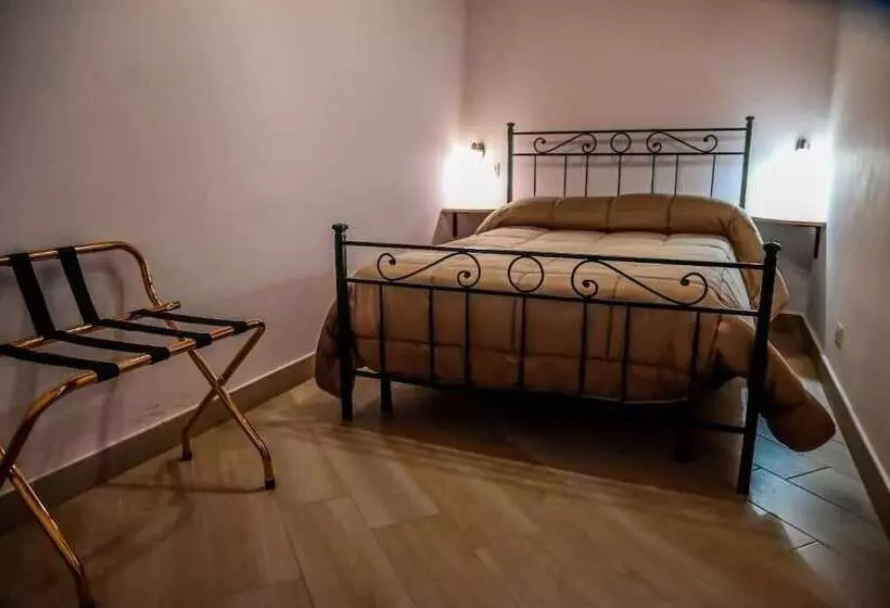 簡易ホテル Etna Dimora Dei Saponari