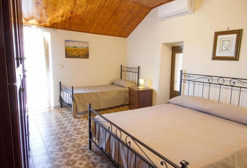 مسافرخانه Etna Dimora Dei Saponari