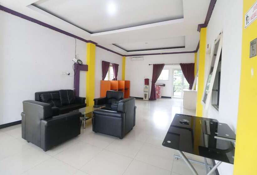 فندق فئة نجمة واحدة Reddoorz Syariah Near Bscc Dome