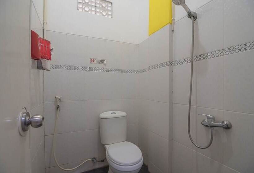 فندق فئة نجمة واحدة Reddoorz Syariah Near Bscc Dome