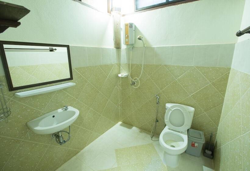 בית מלון כפרי Baan Suphanbhum   Teddu Inn Maekampong