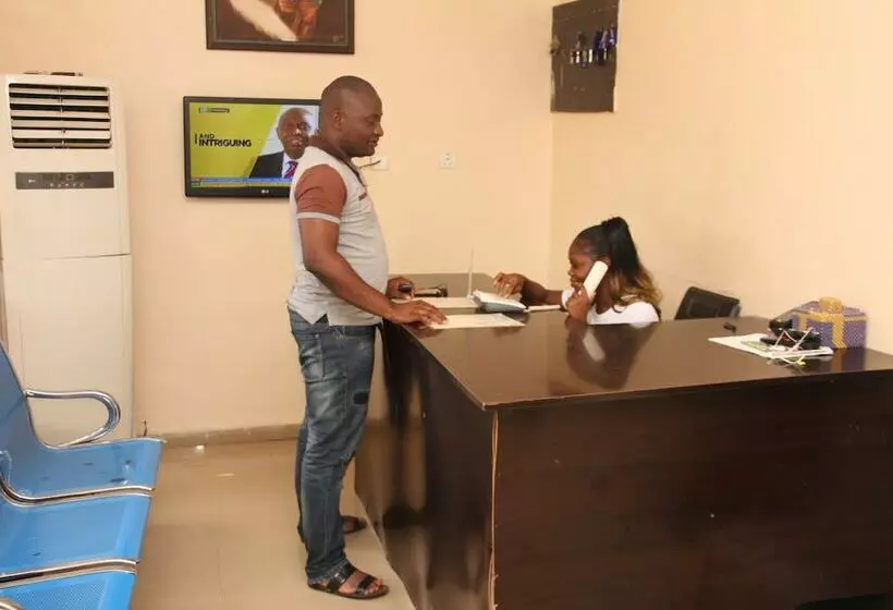 هتل Dubys Suites Dutse