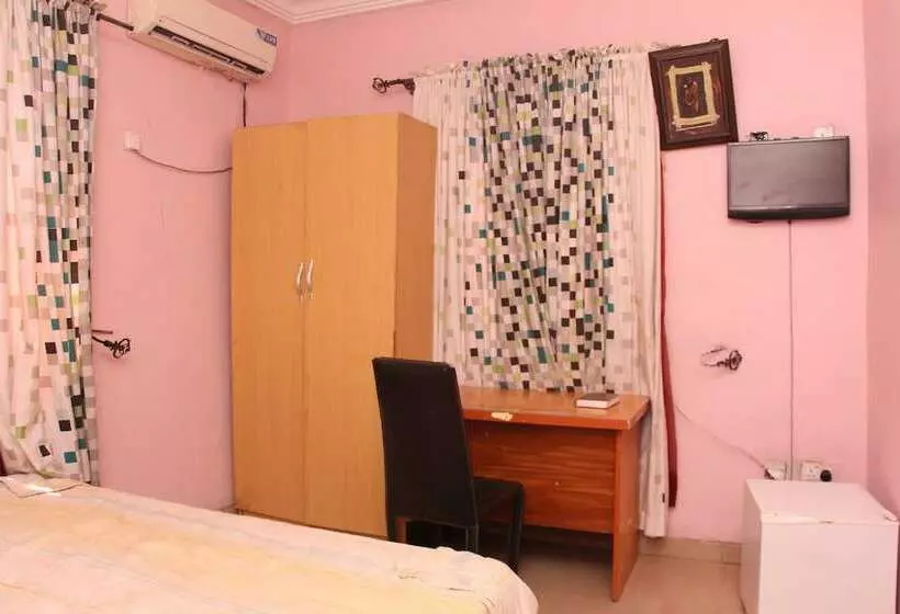 هتل Dubys Suites Dutse