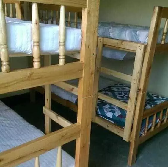 هتل Kabale Backpackers